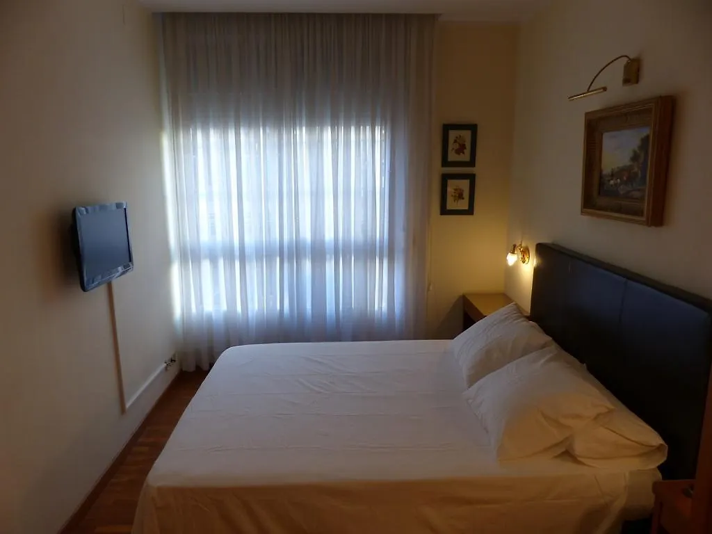 فندق برشلونةفي  Gran Via Borrell Flat برشلونة