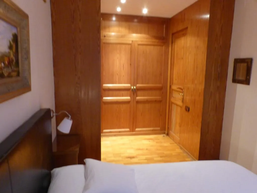 شقة فندق برشلونةفي  Gran Via Borrell Flat