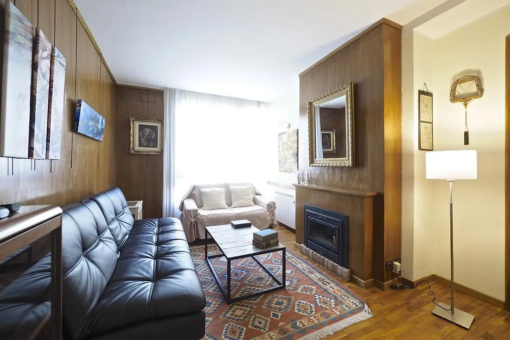 فندق برشلونةفي  Gran Via Borrell Flat